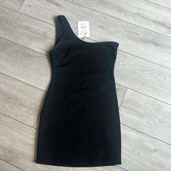 Pull and bear black one shoulder stretch denim casual dress nwt medium - Picture 2 of 6